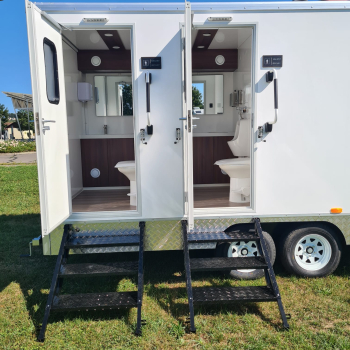 Toilett Trailer PTS5904 mit 4 Kabinen